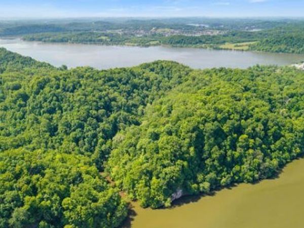 2050 Jones Bend Road , Louisville, TN 37777