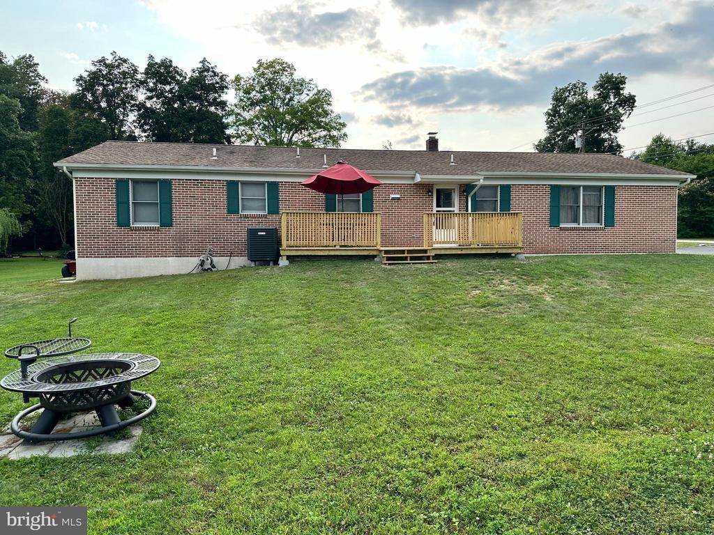 12 LONGSTREET DRIVE, EAST BERLIN, PA 17316
