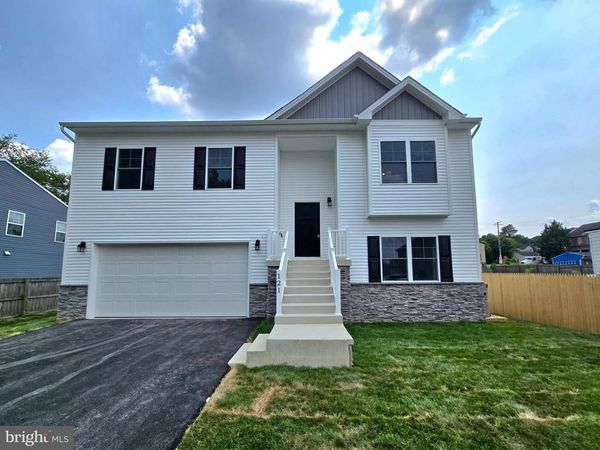 121 BISHOP AVENUE, BALTIMORE, MD 21225