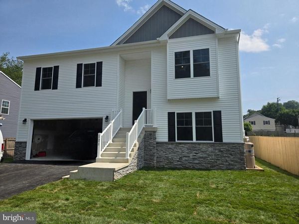 121 BISHOP AVENUE, BALTIMORE, MD 21225