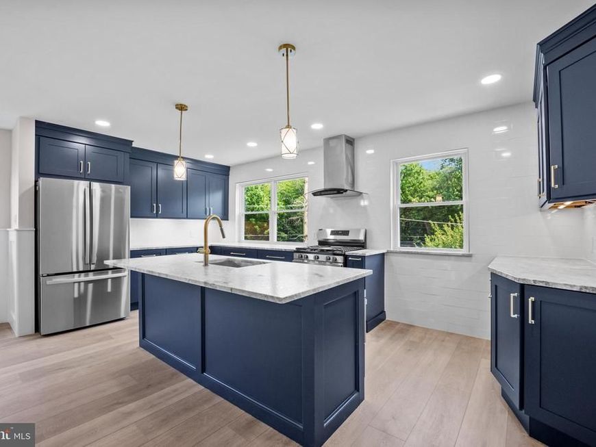 857 Green Valley Drive , Philadelphia, PA 19128 Main Photo