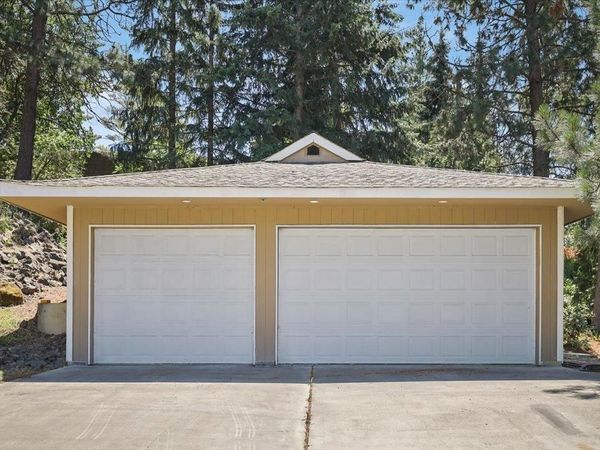 1802 E Rockwood Blvd, Spokane, WA 99203