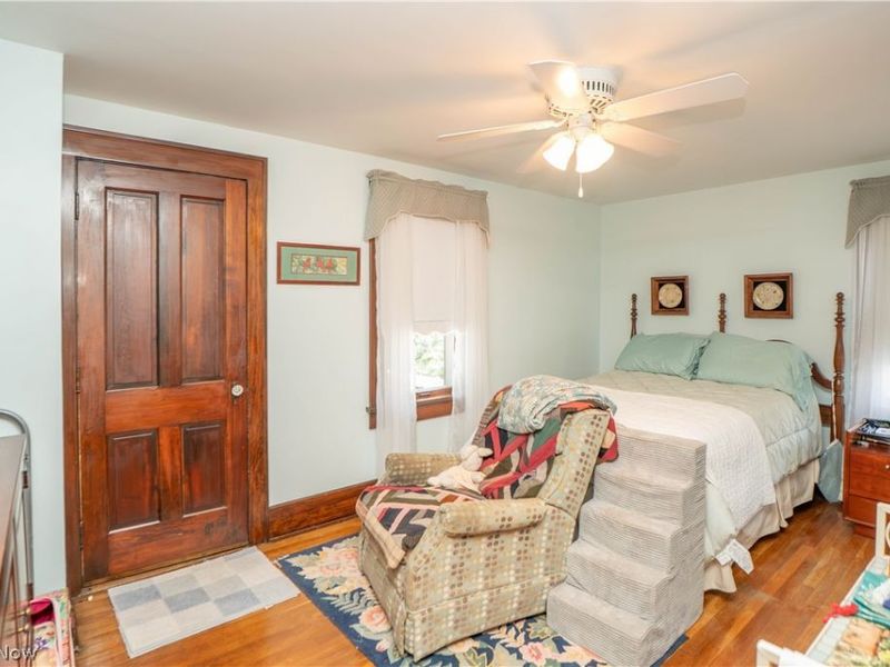 507 W Maple Street , North Canton, OH 44720 Photo 21