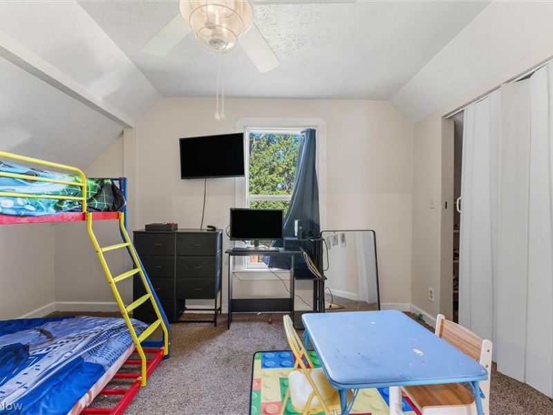 2032 W 104th Street , Cleveland, OH 44102 Photo 14