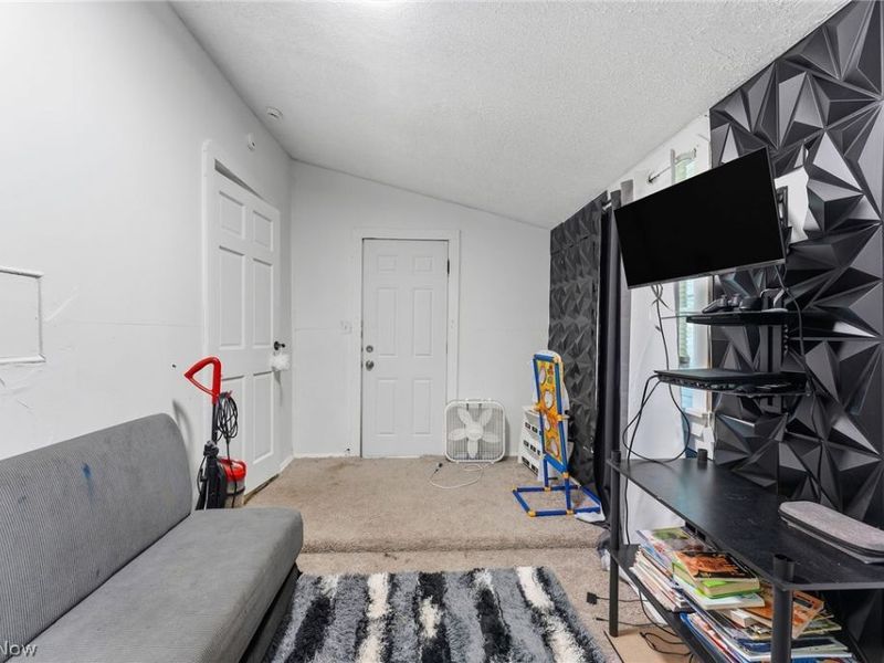 2032 W 104th Street , Cleveland, OH 44102 Photo 17