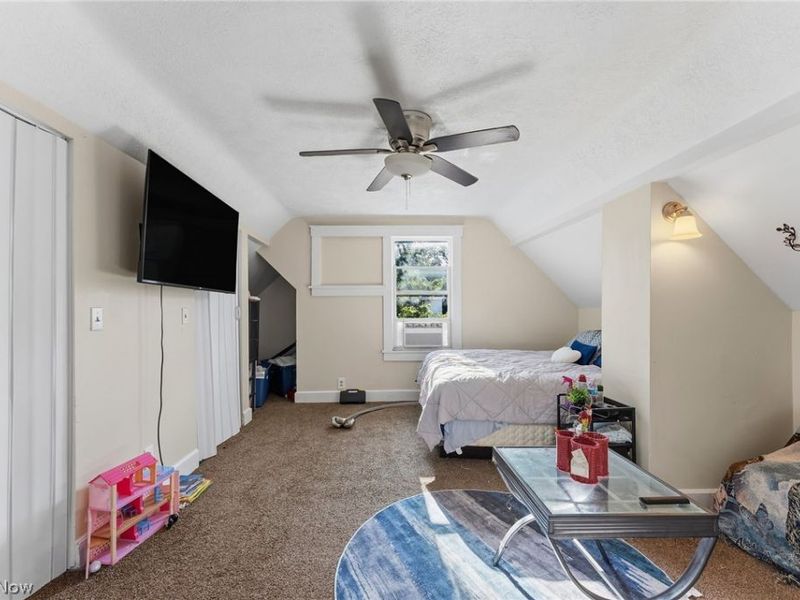 2032 W 104th Street , Cleveland, OH 44102 Photo 19