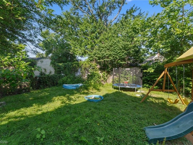 2032 W 104th Street , Cleveland, OH 44102 Photo 23