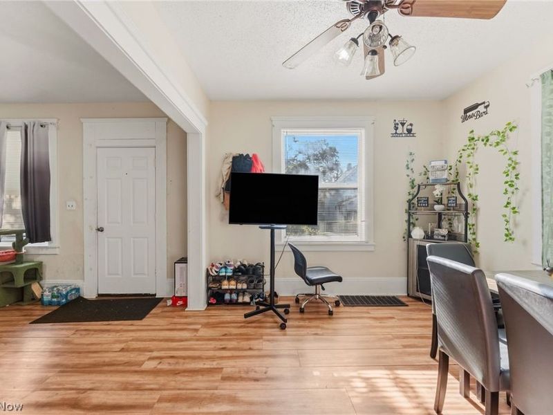 2032 W 104th Street , Cleveland, OH 44102 Photo 6