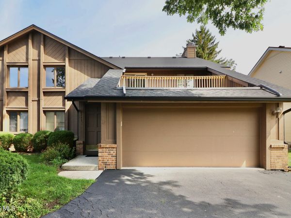 6745 5th Avenue , Sylvania, OH 43560