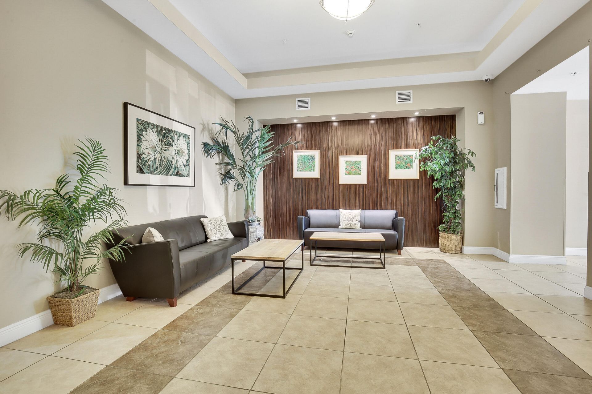 610 Clematis Street, Unit 418, West Palm Beach, FL 33401 Photo