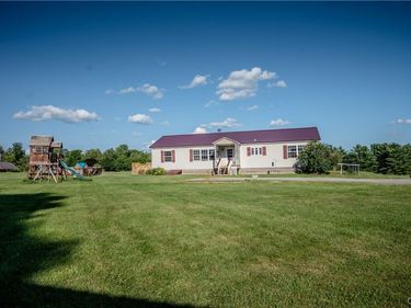 172 State Highway 331 , Saint Johnsville, NY 13452