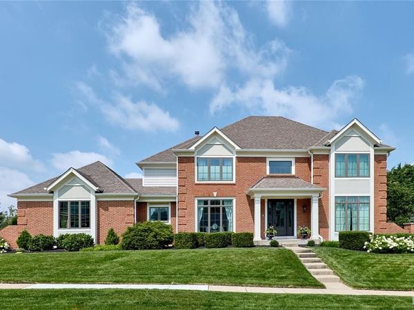 2323 Wellington Estates Drive, Chesterfield, MO 63017