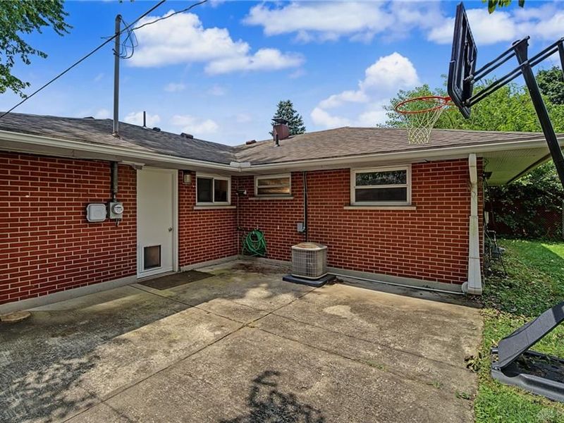 325 Windsor Court, West Carrollton, OH 45449 Photo 24