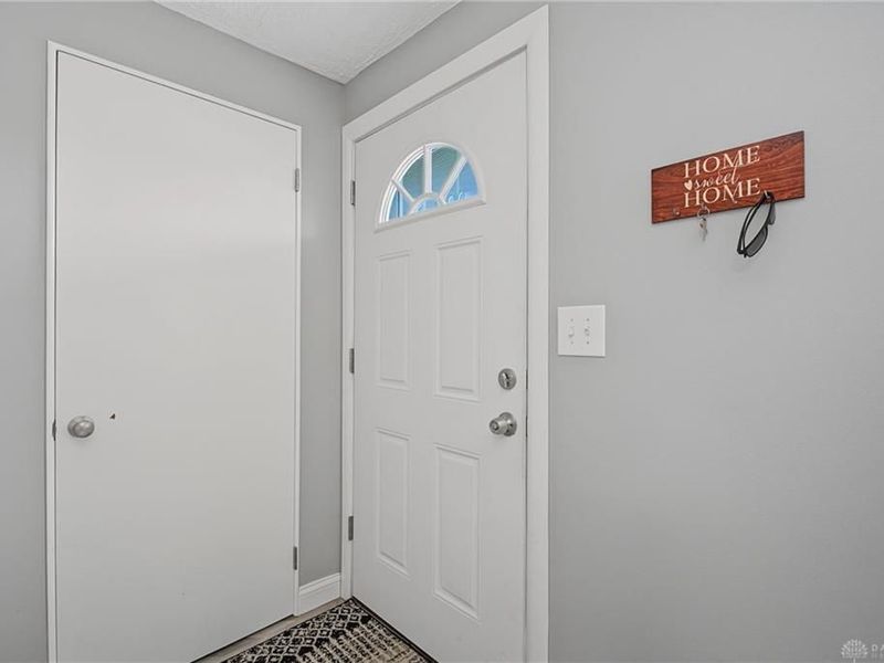 325 Windsor Court, West Carrollton, OH 45449 Photo 3