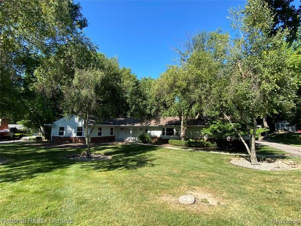 144 W Maryknoll Road, Rochester Hills, Mi 48309