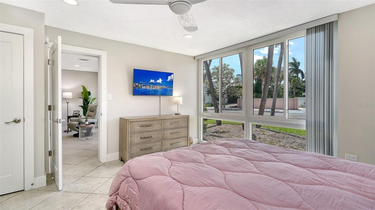 500 S Washington Drive, Unit 6A, Sarasota, FL 34236 Photo