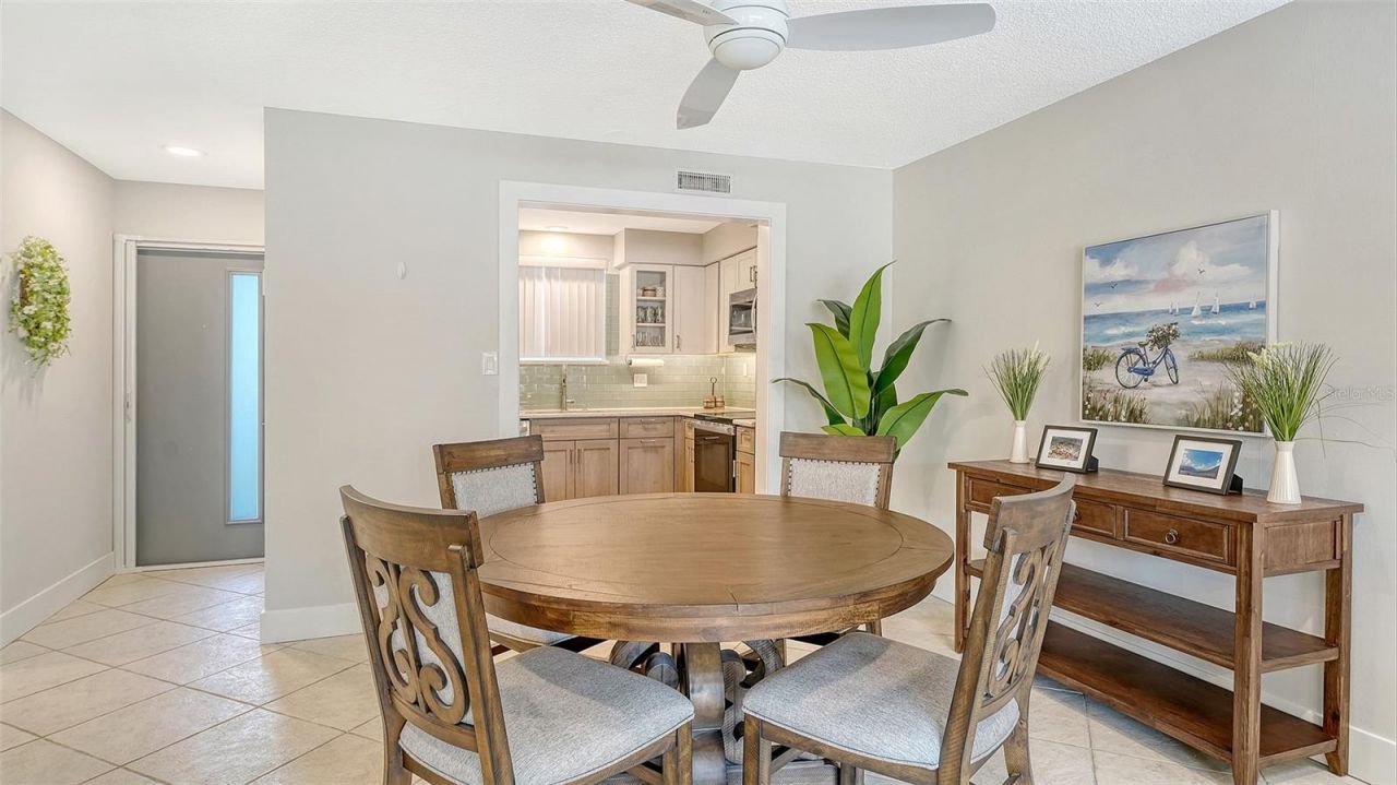 500 S Washington Drive, Unit 6A, Sarasota, FL 34236 Photo