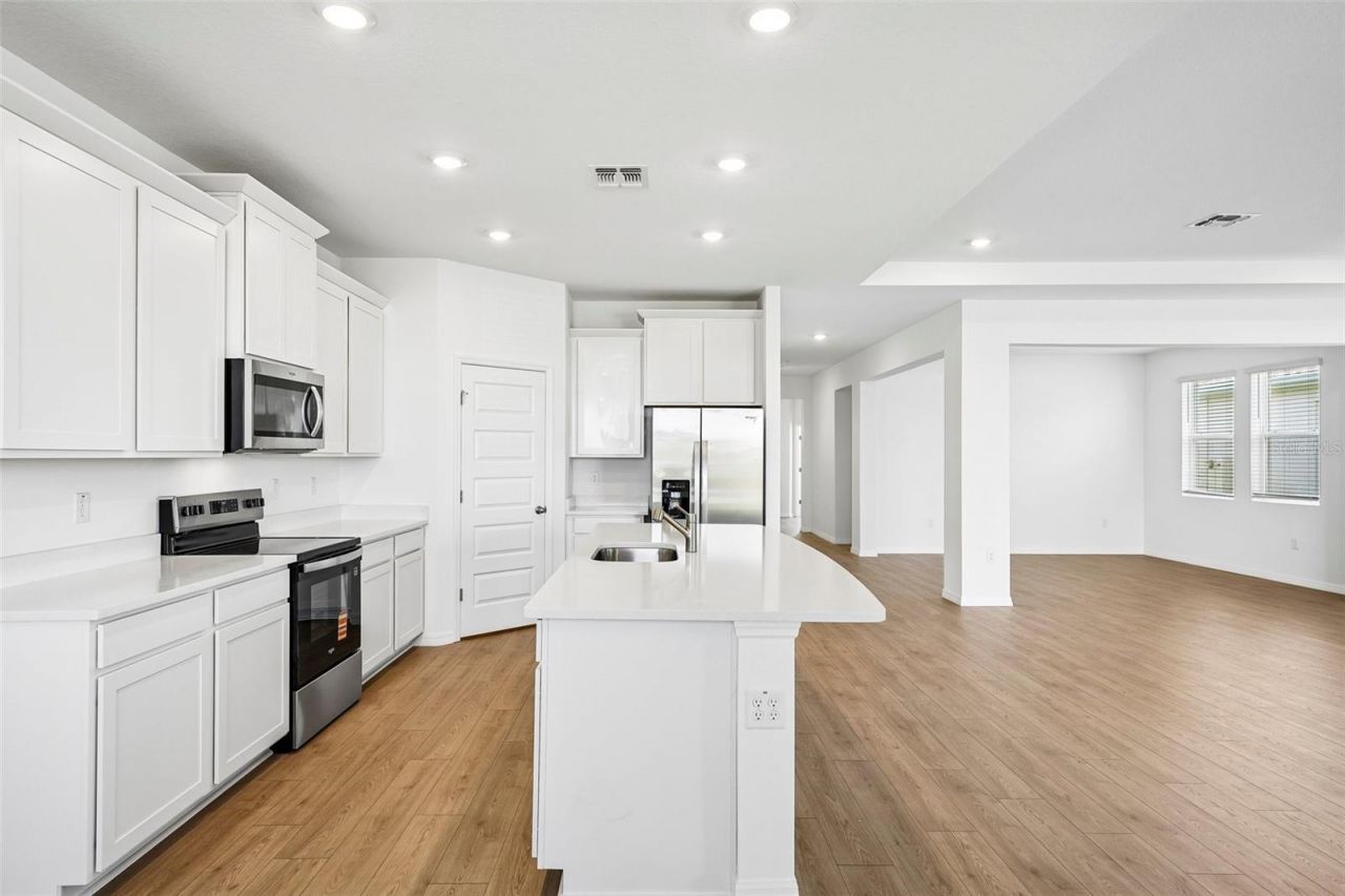 2265 Hamden Way , Mount Dora, FL 32757 Photo