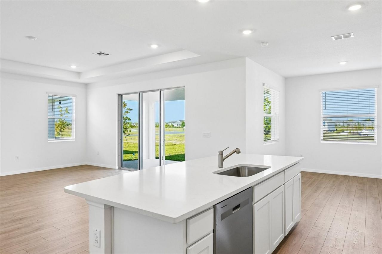 2265 Hamden Way , Mount Dora, FL 32757 Photo