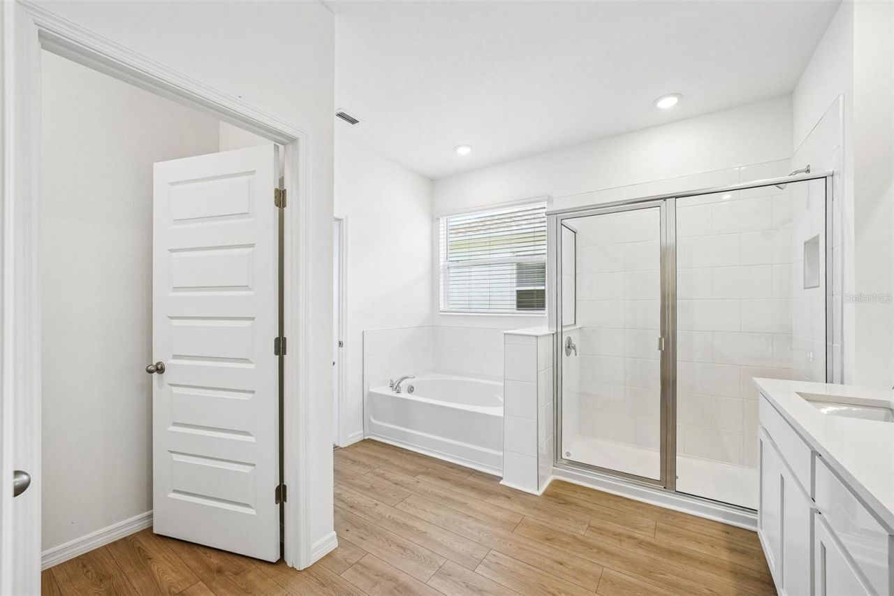 2265 Hamden Way , Mount Dora, FL 32757 Photo