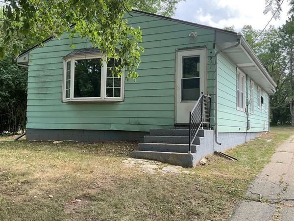 4911 Whitehorse Place, McFarland, WI 53558