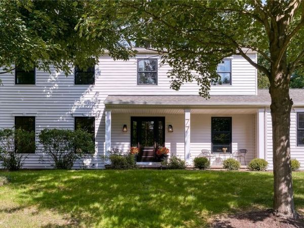 77 Parmelee Drive, Hudson, OH 44236