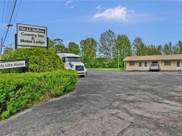 44077 Oberlin Elyria Road, Oberlin, OH 44074