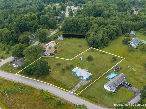 12 Norris Road, Pittsfield, NH 03263