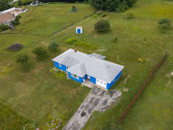 12 Norris Road, Pittsfield, NH 03263