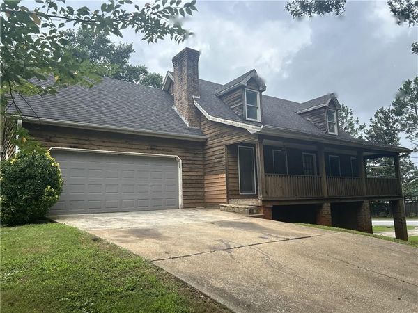 667 King Road , Stone Mountain, GA 30088