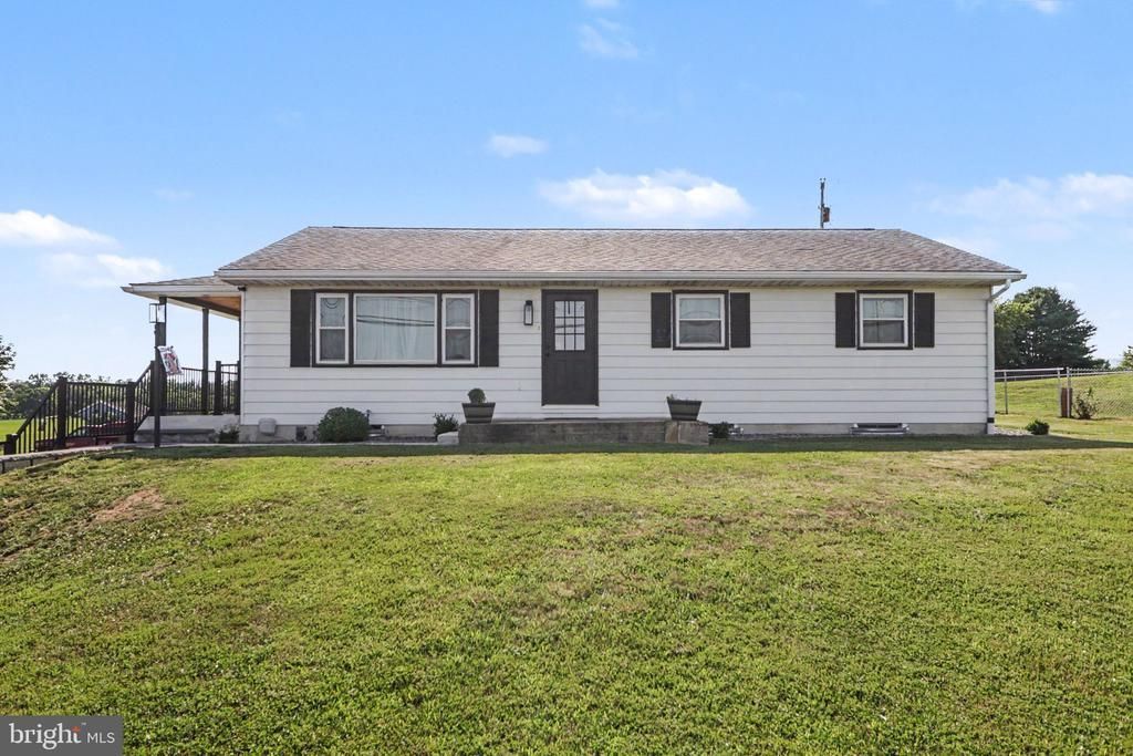 330 DOUBLING GAP ROAD , NEWVILLE, PA 17241