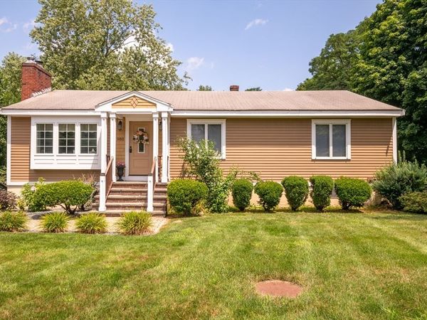 980 Salem St, Unit 2, Lynnfield, MA 01940