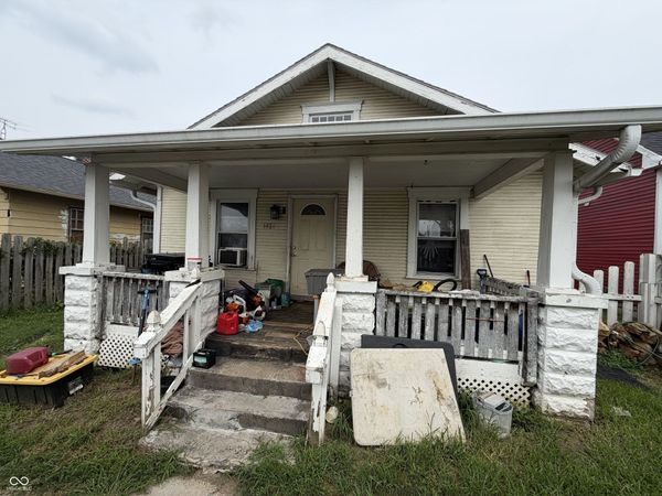 1420 S Shipley Street, Muncie, IN 47302