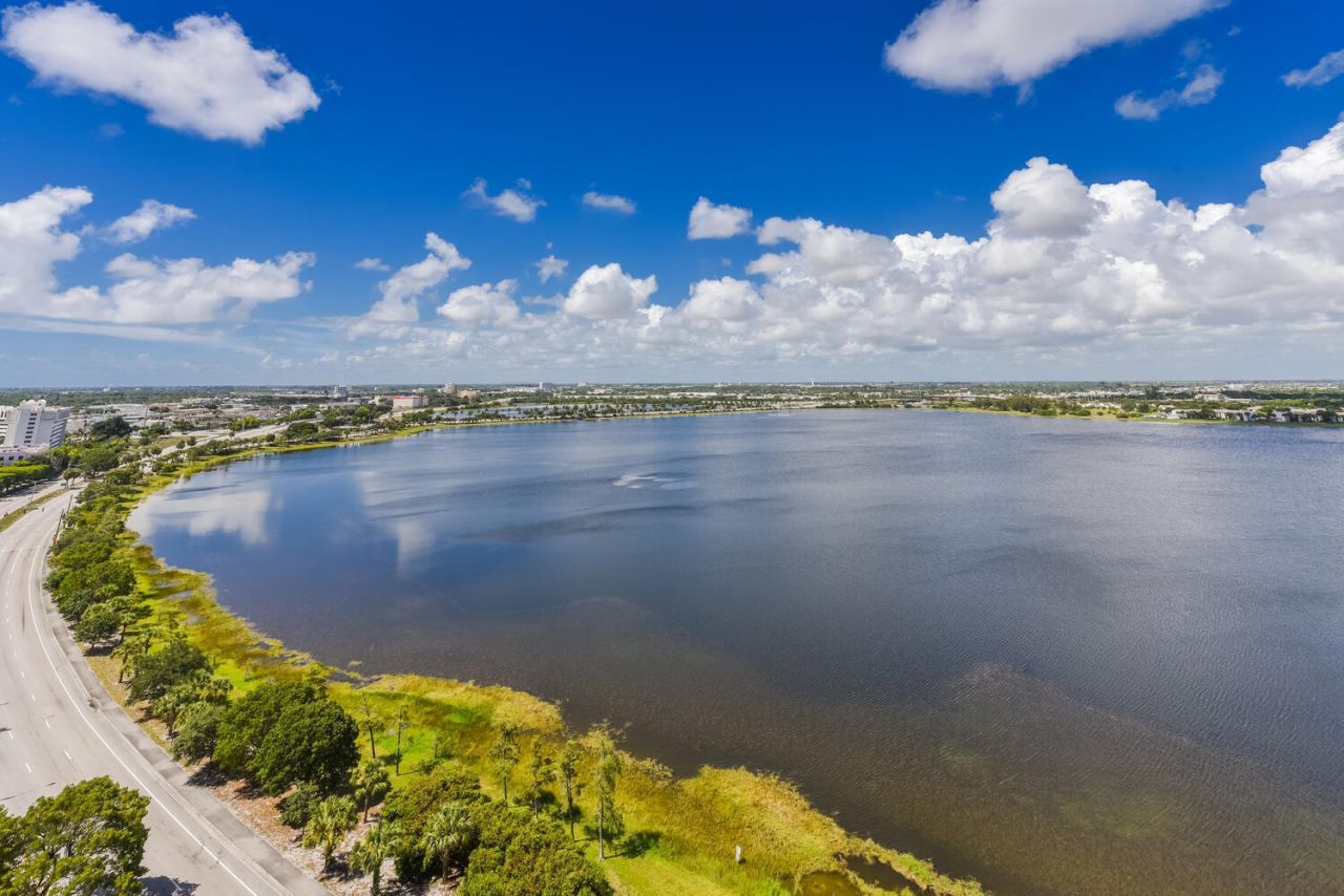 300 S Australian Avenue, Unit 808, West Palm Beach, FL 33401 Photo