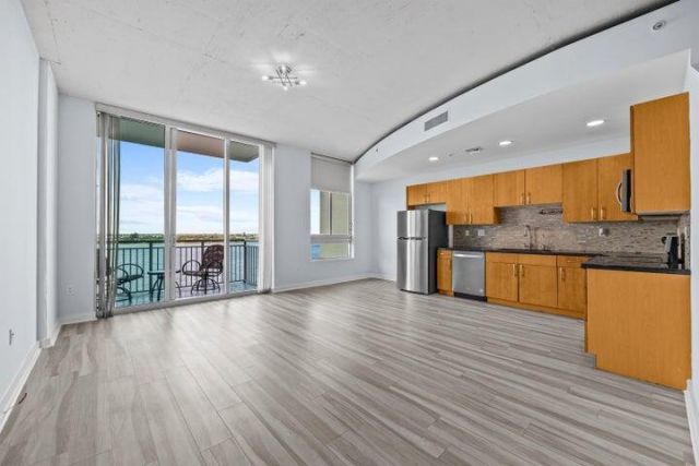 300 S Australian Avenue, Unit 808, West Palm Beach, FL 33401 Photo