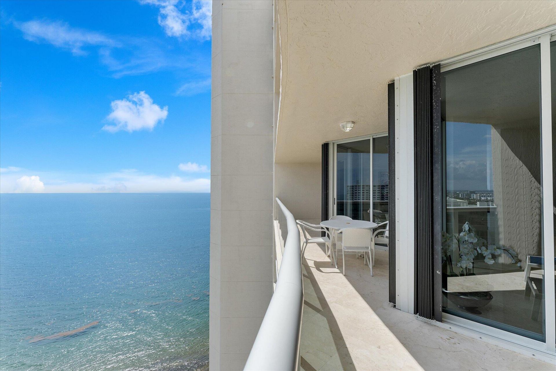 3200 N Ocean Boulevard, Unit 2505, Fort Lauderdale, FL 33308 Photo