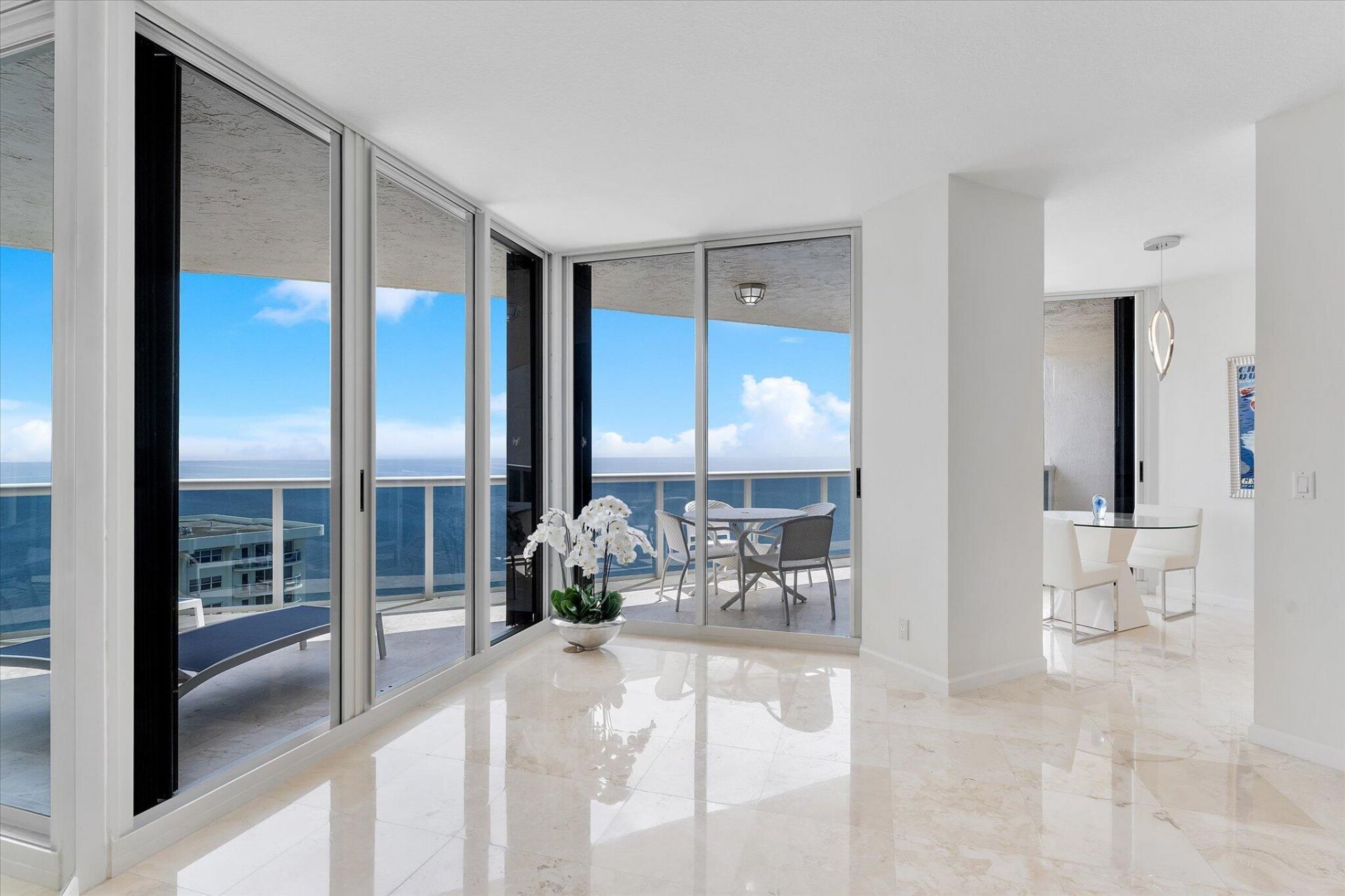 3200 N Ocean Boulevard, Unit 2505, Fort Lauderdale, FL 33308 Photo