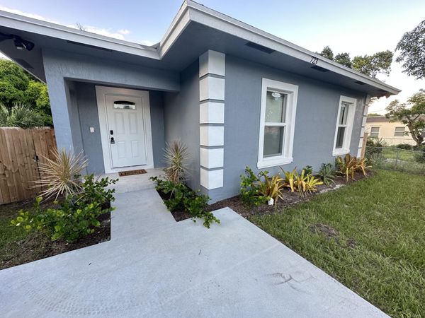 723 20TH Street, West Palm Beach, FL 33407