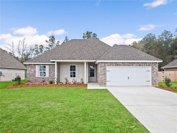 72694 ROBINDALE Drive , Covington, LA 70435