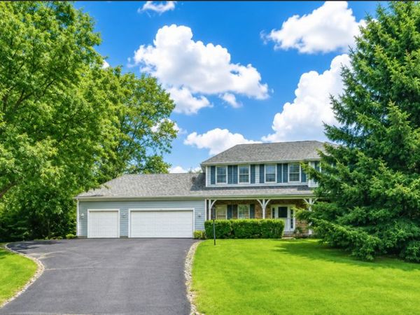 2120 Kenton Lane , Libertyville, IL 60048