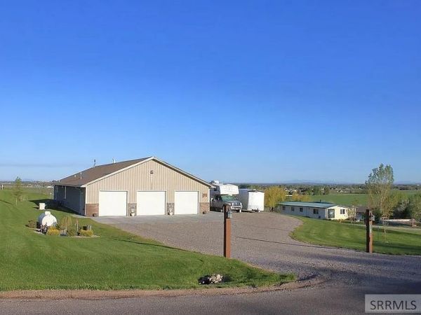 1184 N 1325 E, SHELLEY, ID 83274