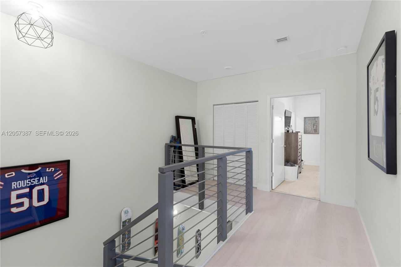 4444 NW 9th St , Plantation, FL 33317 Photo