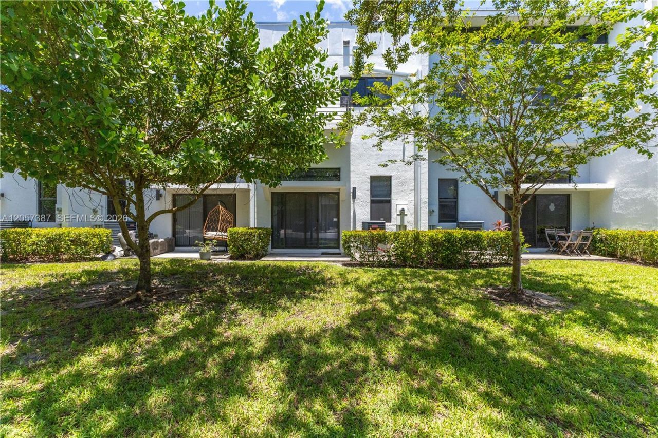 4444 NW 9th St , Plantation, FL 33317 Photo
