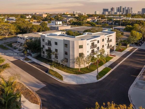 5423 NE MIAMI CT , Unit 7, Miami, FL 33137