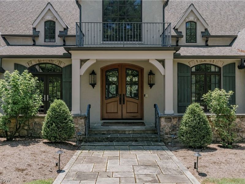 33651 Lombardy Lane , Pepper Pike, OH 44124 Photo 2