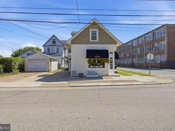236 MILMONT AVENUE , FOLSOM, PA 19033