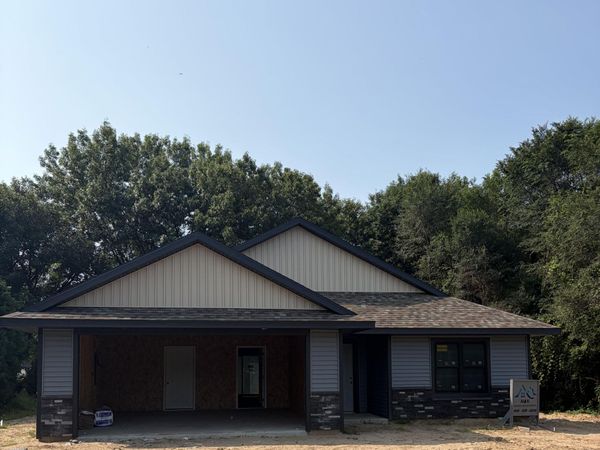 906 Jackpine Dr, Holmen, WI 54636
