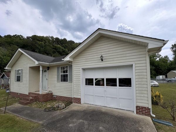 346 Ducktown Street, Soddy Daisy, TN 37379