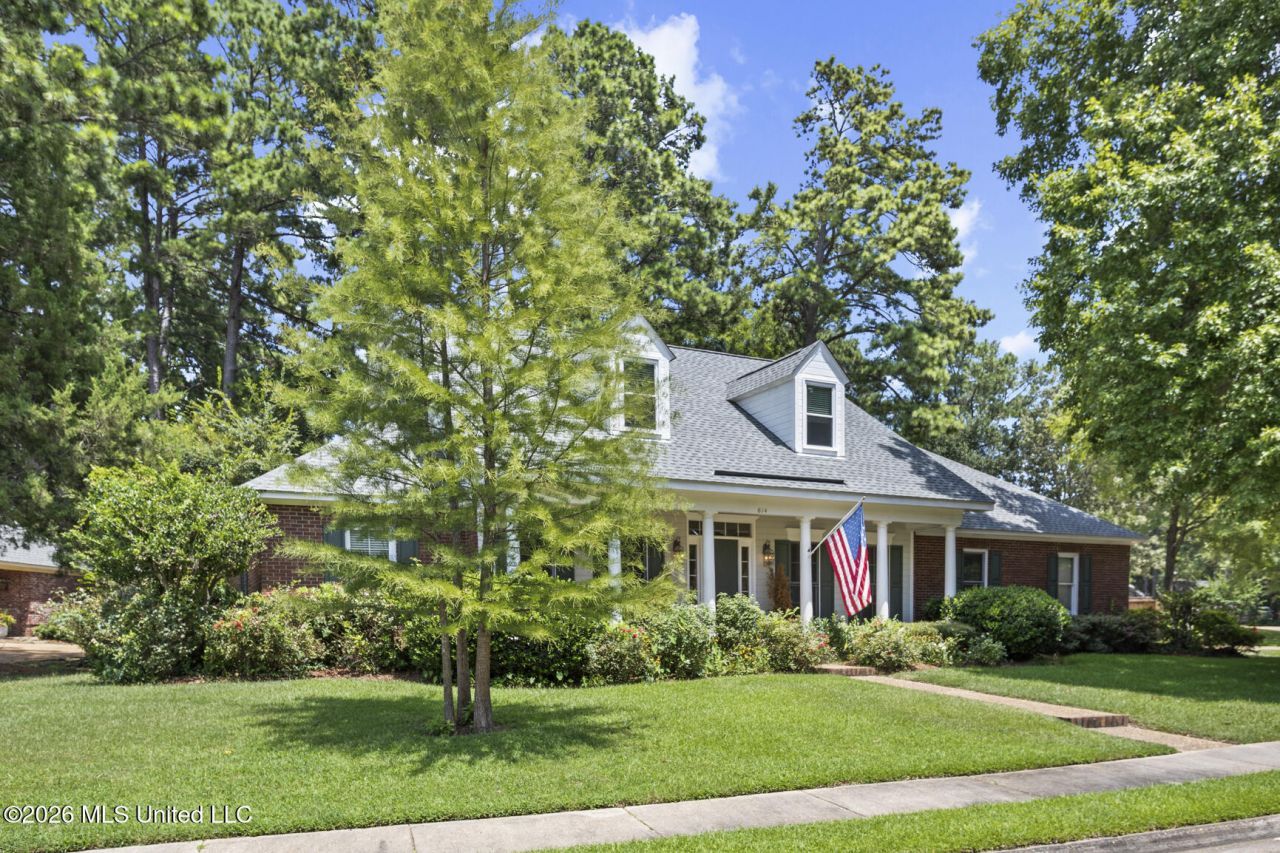 614 Kinsington Court, Ridgeland, MS 39157 Main Photo