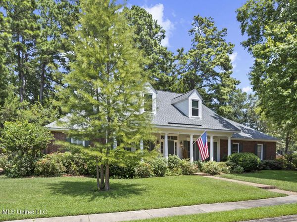614 Kinsington Court, Ridgeland, MS 39157